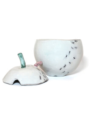 SUGAR BOWL APPLE WITH SPOON LARGE